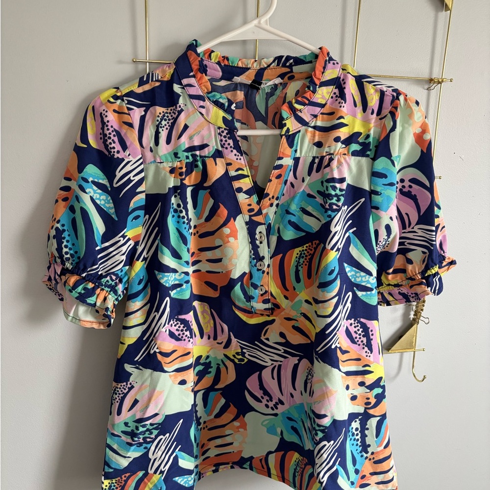 Colorful Women's Tropical Print Top